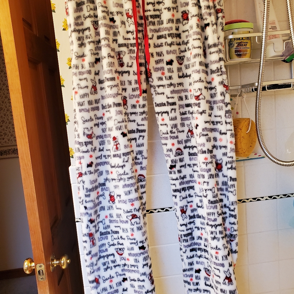 Laura Ashley Womens/Juniors Fleece Christmas dog pajama bottoms Small